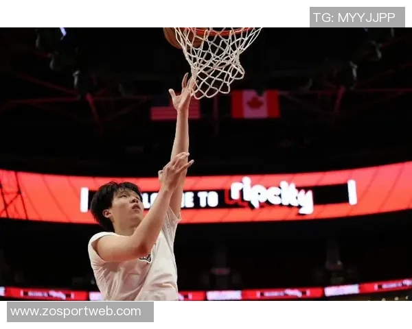 比卢普斯称赞杨瀚森展现出色比赛节奏与精彩表现 比卢普斯称赞杨瀚森展现出色比赛节奏与精彩表现