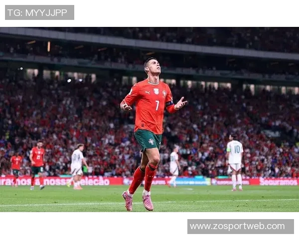 C罗分享葡萄牙队训练瞬间全力备战世预赛坚定信念不负使命